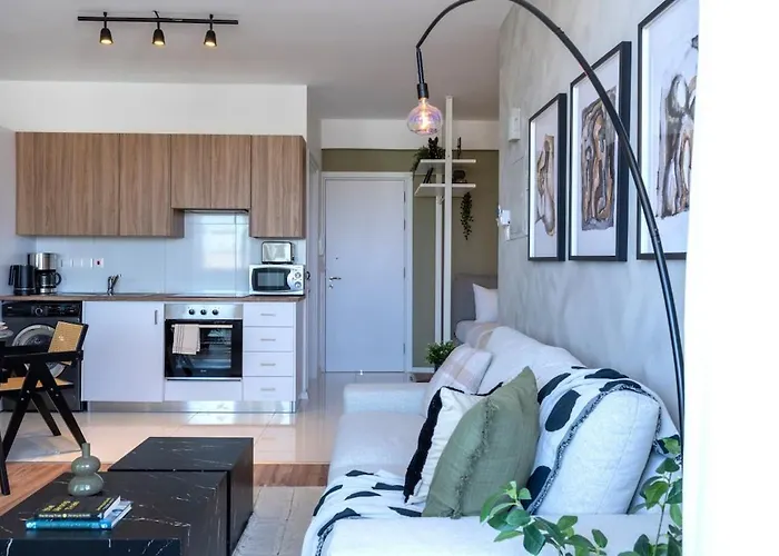 Luna - Homely W Balcony In Lejlighed