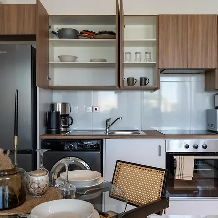 Luna - Homely W Balcony In Apartment