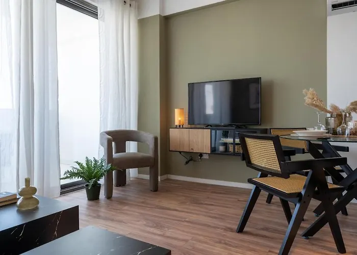 Apartmán Luna - Homely W Balcony In Larnaca