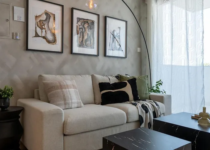 Apartmán Luna - Homely W Balcony In Larnaca